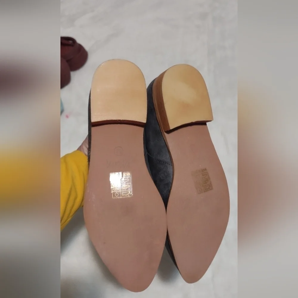 Mi.iM Gray and Brown Flats with Textured Design